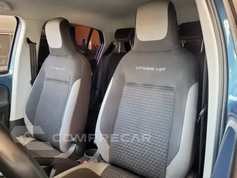 up! cross 1.0 TSI Total Flex 12V 5p