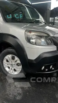 Doblo 1.8 16V 4P FLEX ADVENTURE 6 LUGARES