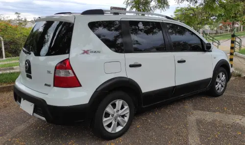 LIVINA 1.6 SL X-gear 16V