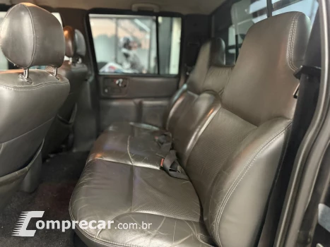 S10 2.4 MPFI Executive 4X2 CD 8V