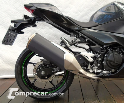 KAWASAKI NINJA 400