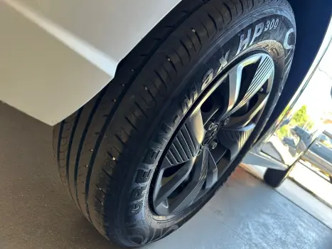 Polo Track 1.0 Flex 12V 5p