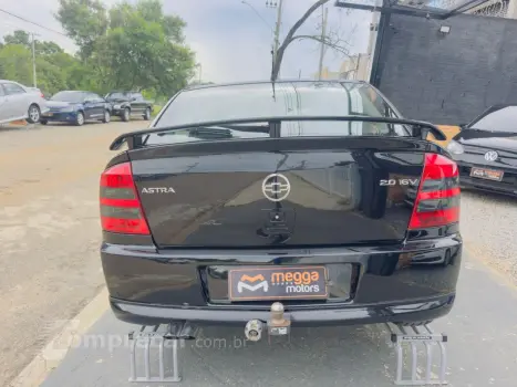 Astra Hatch 2.0 16V 4P GSI