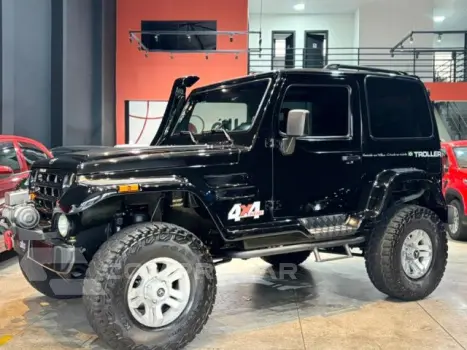 Troller T4 - 3.0 TETO RÍGIDO 16V TURBO ELETRONIC 2P MANUAL 4 portas