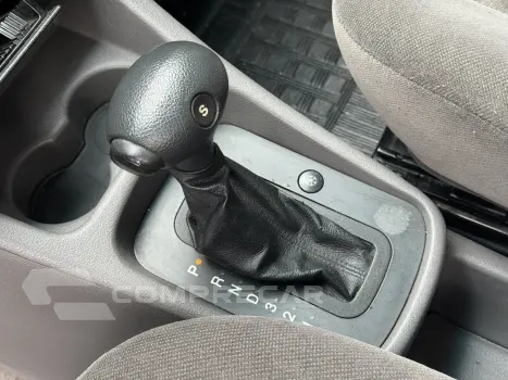 ZAFIRA 2.0 MPFI ELEGANCE 8V FLEX 4P AUTOMÁTICO