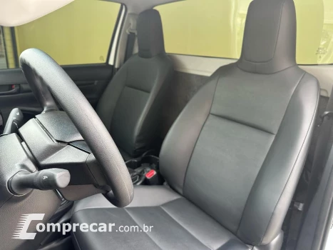 HILUX 2.4 4X4 CS 8V