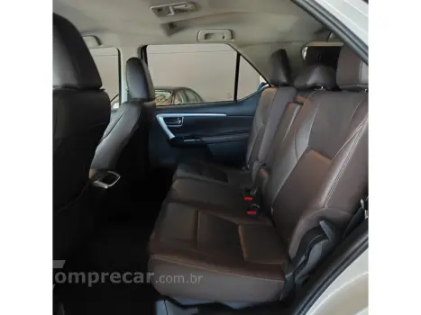 HILUX SW4 2.8 SRX 4X4 7 LUGARES 16V TURBO INTERCOOLER DIESEL