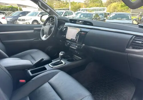 HILUX 2.8 D-4D TURBO DIESEL CD SRX 4X4 AUTOMÁTICO