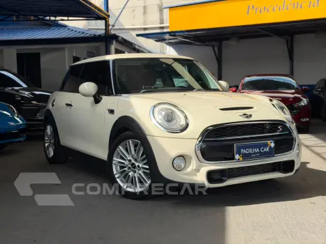 MINI COOPER S 2.0 Turbo 16V 3p Mec. 2 portas