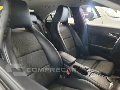 CLA-180 1.6 16V 122cv Aut.
