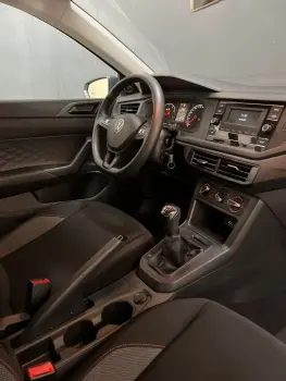 Polo Track 1.0 Flex 12V 5p