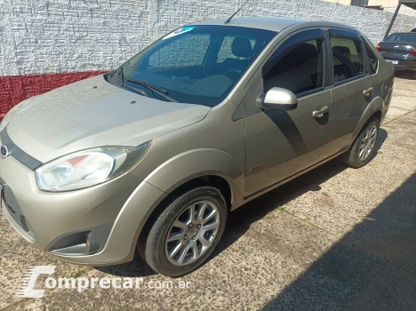FIESTA 1.6 MPI Class Sedan 8V