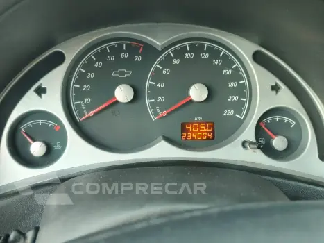 CORSA 1.4 MPFI Premium Sedan 8V