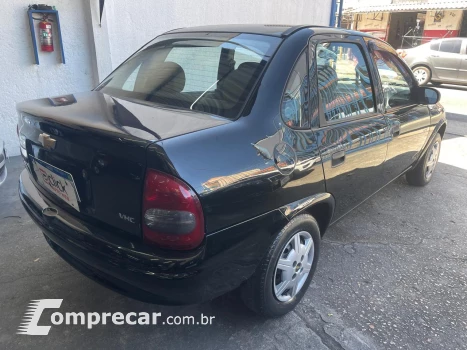 CORSA 1.0 MPFI Classic Sedan Life 8V