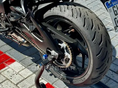 GSX-S1000 ABS - Esportiva