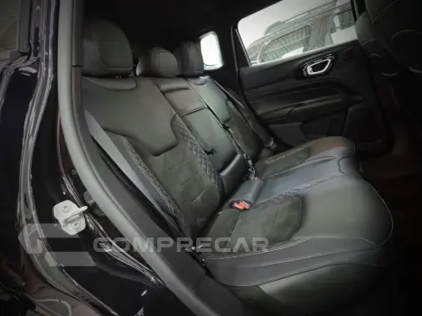 COMPASS 2.0 HURRICANE 4 TURBO GASOLINA BLACKHAWK AT9