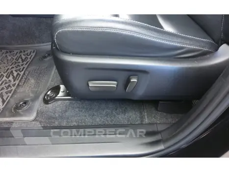 HILUX SW4 2.8 D-4D TURBO DIESEL SRX 7L 4X4 AUTOMÁTICO