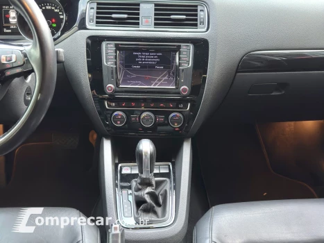 JETTA 2.0 TSI HIGHLINE 211CV GASOLINA 4P TIPTRONIC