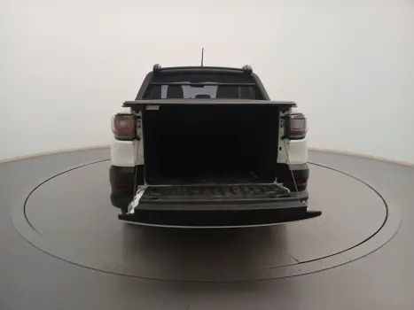 STRADA 1.3 FIREFLY FLEX FREEDOM CD MANUAL