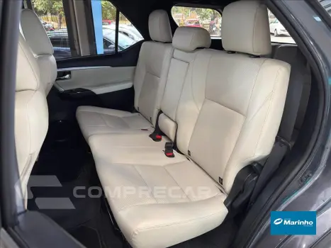 HILUX SW4 2.8 D-4D TURBO DIESEL DIAMOND 7L 4X4 AU