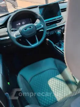 Commander 1.3 16V 4P FLEX T270 OVERLAND TURBO AUTOMÁTICO