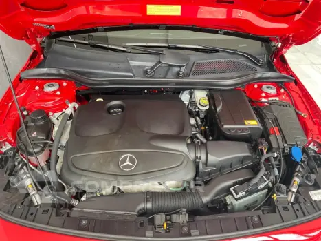 GLA 200 Advance 1.6/1.6 TB 16V Flex Aut.