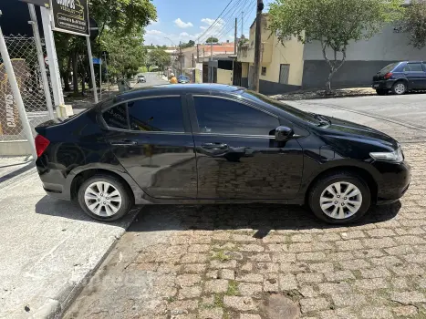 CITY 1.5 LX Sedan 16V