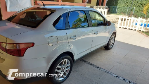 Fiat GRAND SIENA 1.6 MPI Essence 16V 4 portas