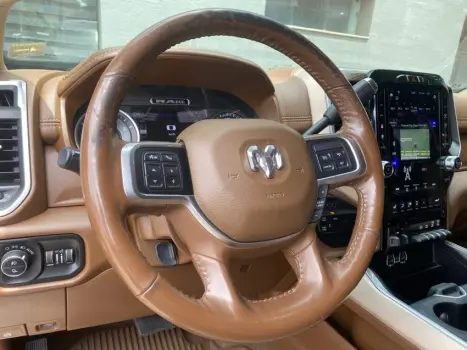 2500 6.7 I6 Turbo Laramie CD 4X4