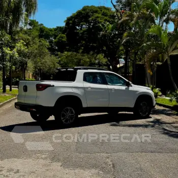 TORO 2.0 16V Turbo Freedom 4WD AT9