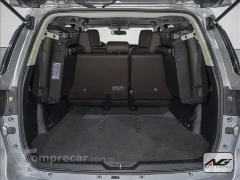 HILUX SW4 2.7 SRV 7 Lugares 4X2 16V