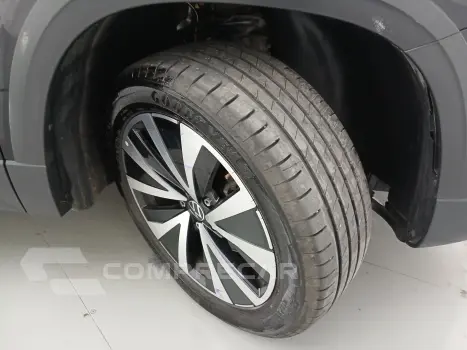 TAOS 1.4 250 TSI TOTAL FLEX HIGHLINE AUTOMÁTICO