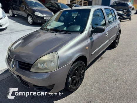 Renault Clio Expression Hi-Flex 1.0 16V 5p 4 portas