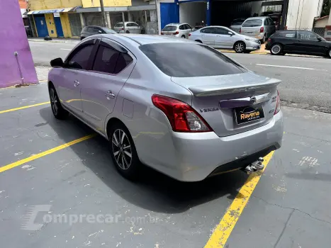 VERSA 1.6 16V Unique