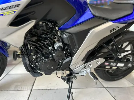 FZ25 ABS