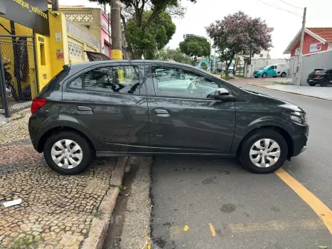 ONIX HATCH LT 1.0 8V FlexPower 5p Mec.