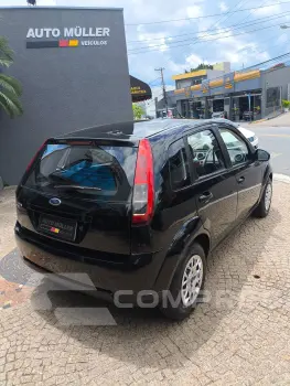 FIESTA 1.6 MPI Class Hatch 8V