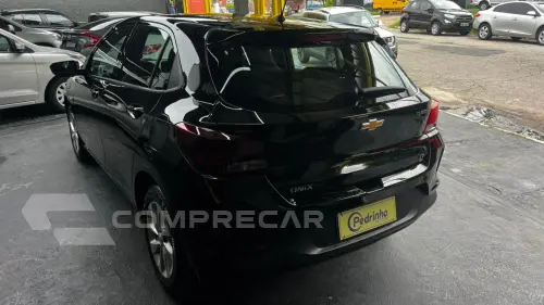 Onix Hatch 1.0 12V 4P FLEX LT TURBO