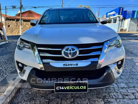 Hilux SW4 SRX 4x4 2.8 TDI 16V Dies. Aut.