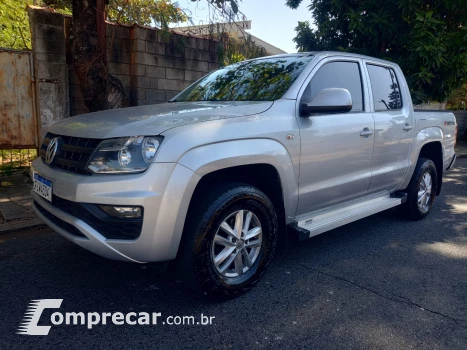 Volkswagen AMAROK 2.0 Comfortline 4X4 CD 16V Turbo Intercooler 4 portas