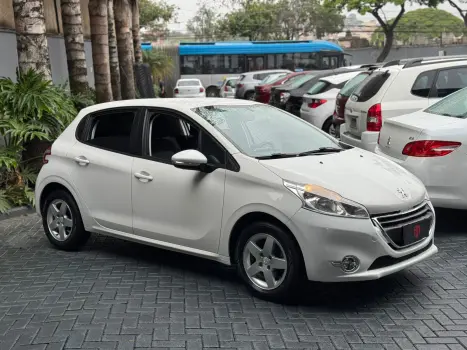 PEUGEOT 208 1.5 Active 8V 4 portas