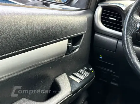 HILUX 2.8 D-4d Turbo CD SRX 4X4