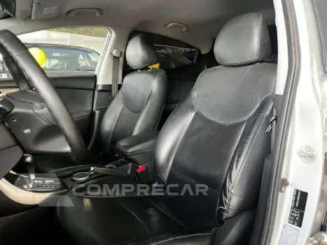 Elantra GLS 2.0 16V Flex Aut.