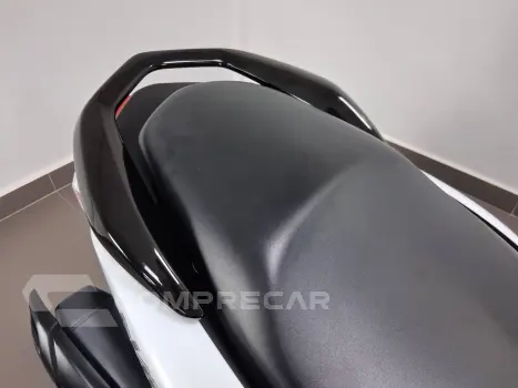 YAMAHA NMAX 160 ABS