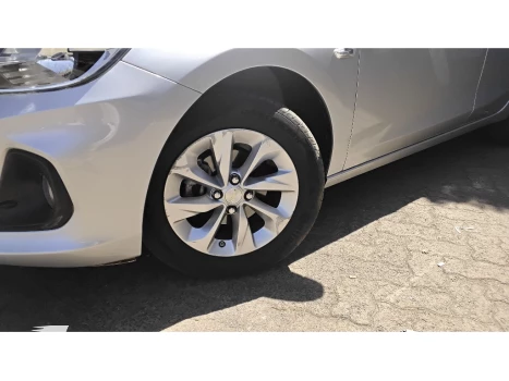 ONIX 1.0 TURBO FLEX LT AUTOMÁTICO