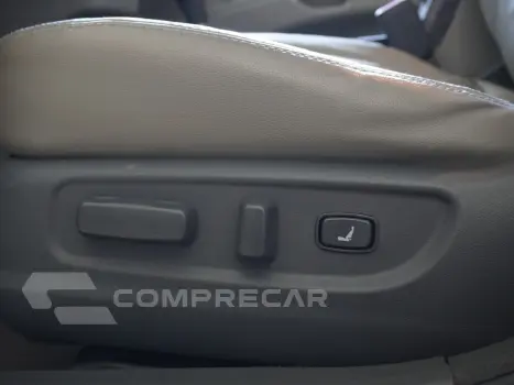 AZERA 3.3 MPFI GLS SEDAN V6 24V GASOLINA 4P AUTOMÁTICO