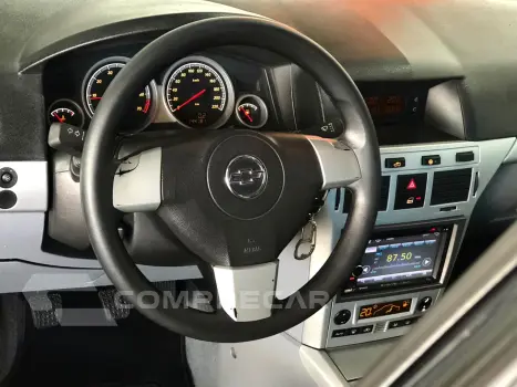 VECTRA 2.0 MPFI Elegance 8V