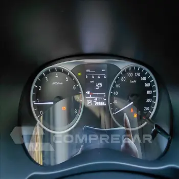 KICKS PLAY 1.6 16V FLEXSTART SENSE XTRONIC