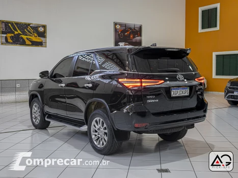 HILUX SW4 2.8 SRX 4X4 7 Lugares 16V Turbo Intercooler