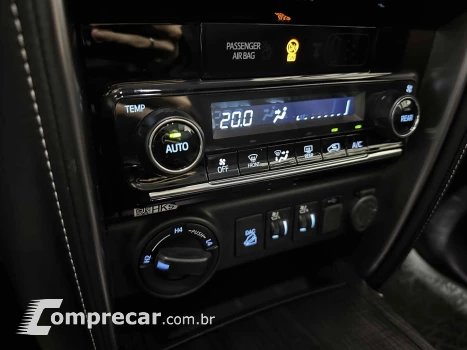 HILUX SW4 2.8 D-4D TURBO DIESEL SRX 7L 4X4 AUTOMÁTICO